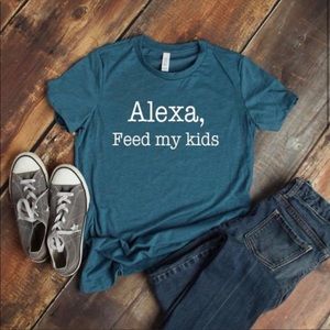 🙏🏼Alex, feed my kids🙏🏼 Plus size graphic tees!